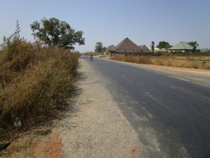 view_of_the_tarred_tudun_wada_road_2.JPG